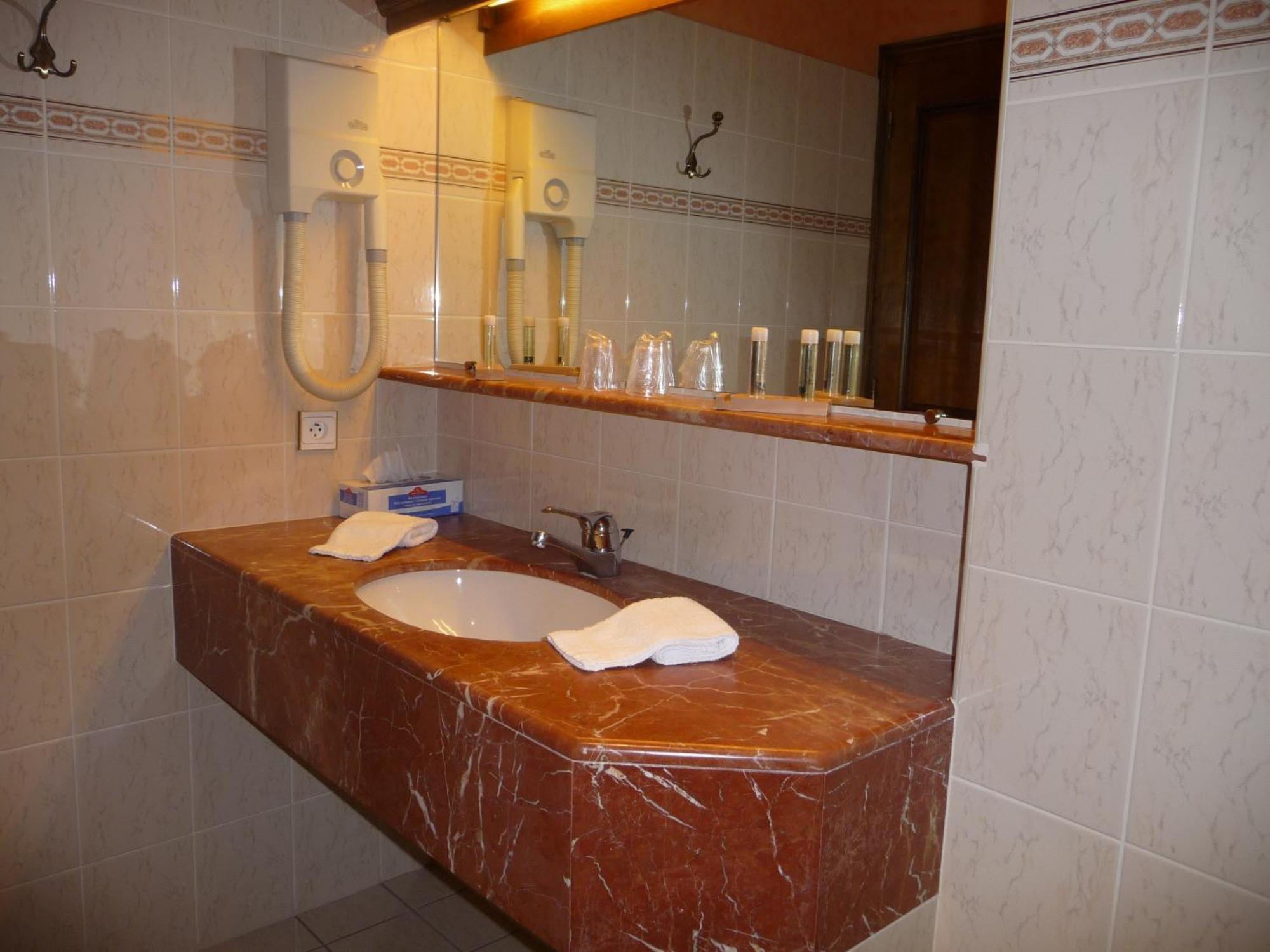 Hotel Sainte Foy กงค์ ภายนอก รูปภาพ